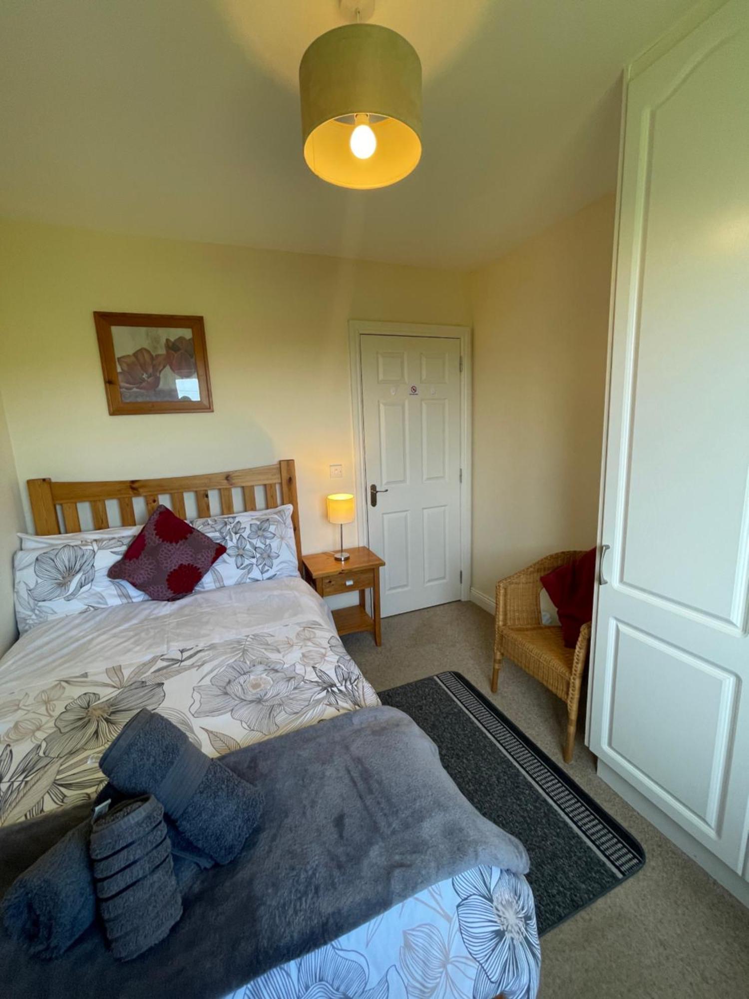 Valentia Skellig Rooms Knights Town Room photo